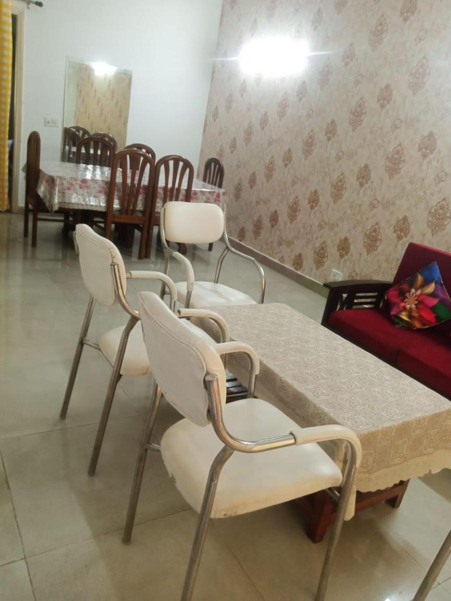 Paramount Golf Foreste Greater Noida Exterior photo